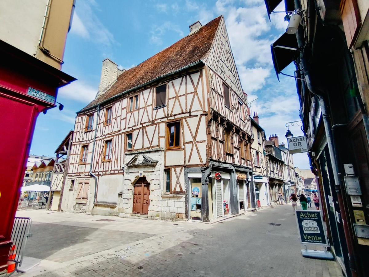 2 Pieces Totalement Renove Au Coeur De Bourges Διαμέρισμα Εξωτερικό φωτογραφία